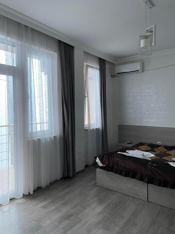Nana'S Hotel Tchaikovsky Street 34 Батуми Экстерьер фото